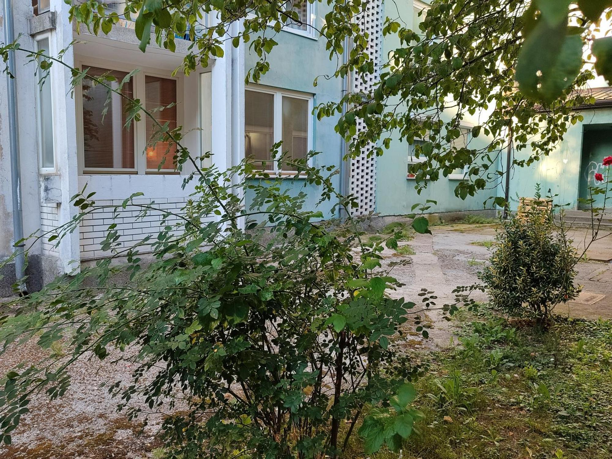Shiny Thumb Apartment Бихач Экстерьер фото